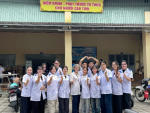 CLB Đông - Tây Y Viện Dược học: Hành động ý nghĩa mừng 19/5